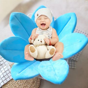 Picture of Foldable Bathtub Blooming Sink Lotus Flower Bath Mat Pad for Newborn Baby, Size: 80cm x 80cm x 5cm (Blue)