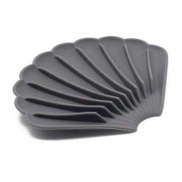 Picture of 15x12.5x1.5cm Drainable Silicone Soap Box No Hole Deflector Soap Dish Shell Shape Non-Slip Soap Holder (Grey)