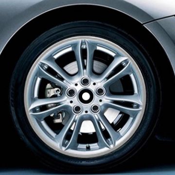 Picture of Color 16 inch Wheel Hub Reflective Sticker for Luxury Car (Silver)