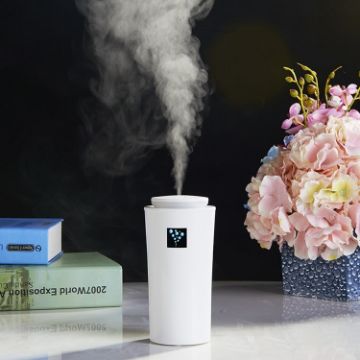 Compact Small-3 2W Humidifier with LED Night Light, 260ml Tank (White) - 1